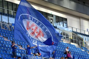 Liv på tribunen selv på en J19-kamp. Dette lover bra for fremtiden. Foro: Morten Mitchell Larød.