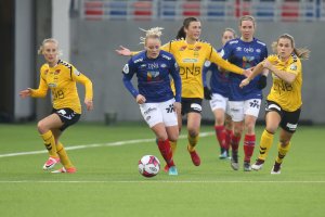 Bilde fra 1. runde mot LSK i Toppserien - 24.03.2018. Foto: Eivind Hauger