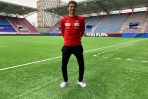 Tommy Berntsen får en viktig rolle i å utvikle flere egenutviklede spillere til A-laget. Foto: Vålerenga Fotball