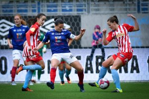Sherida Spiste under toppseriekampen i fotball mellom Vålerenga og Avaldsnes på Intility Arena. Resultatet ble 2-1. Foto: Morten Mitchell Larød / Sportfoto