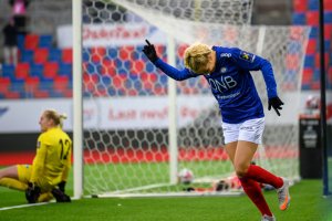 Celin Bizet Ildhusøy tegnet seg på scoringslisten da Arna Bjørnar ble slått 4-0 i fjor. Foto: Morten Mitchell Larød / SPORTFOTO