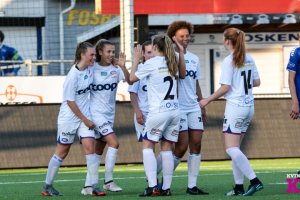 Jubel etter Vålerengas første scoring i den første cupkampen mot Sarpsborg 08. Foto: Kvinneidrett.no