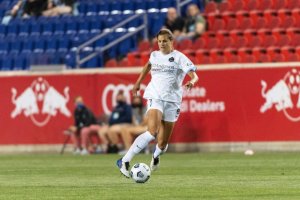 Amerikanske Katie Stengel ble imponert da hun ble presentert for Vålerenga.