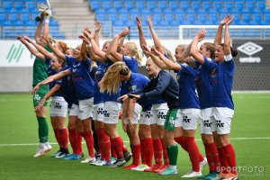 Vi tar bølgen for deg som støtter opp om like muligheter. Foto: Morten M. Larød / Sportfoto