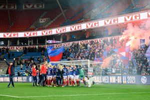 2021s største triumf. Foto: Morten Mitchell Larød / SPORTFOTO