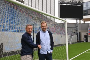 Escape Travel ny samarbeidspartner! Foto Vålerenga Fotball