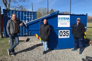 Avfallscontainer fra Stena er nå på plass på Vallefeltet. Foto: Vålerenga Fotball