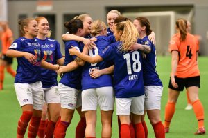 Fredag er det klart for årets første treningskamp. Foto: Sportfoto