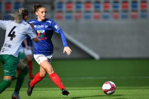 Jenna Dear sprudler før sesongstart. Foto: Morten M. Larød