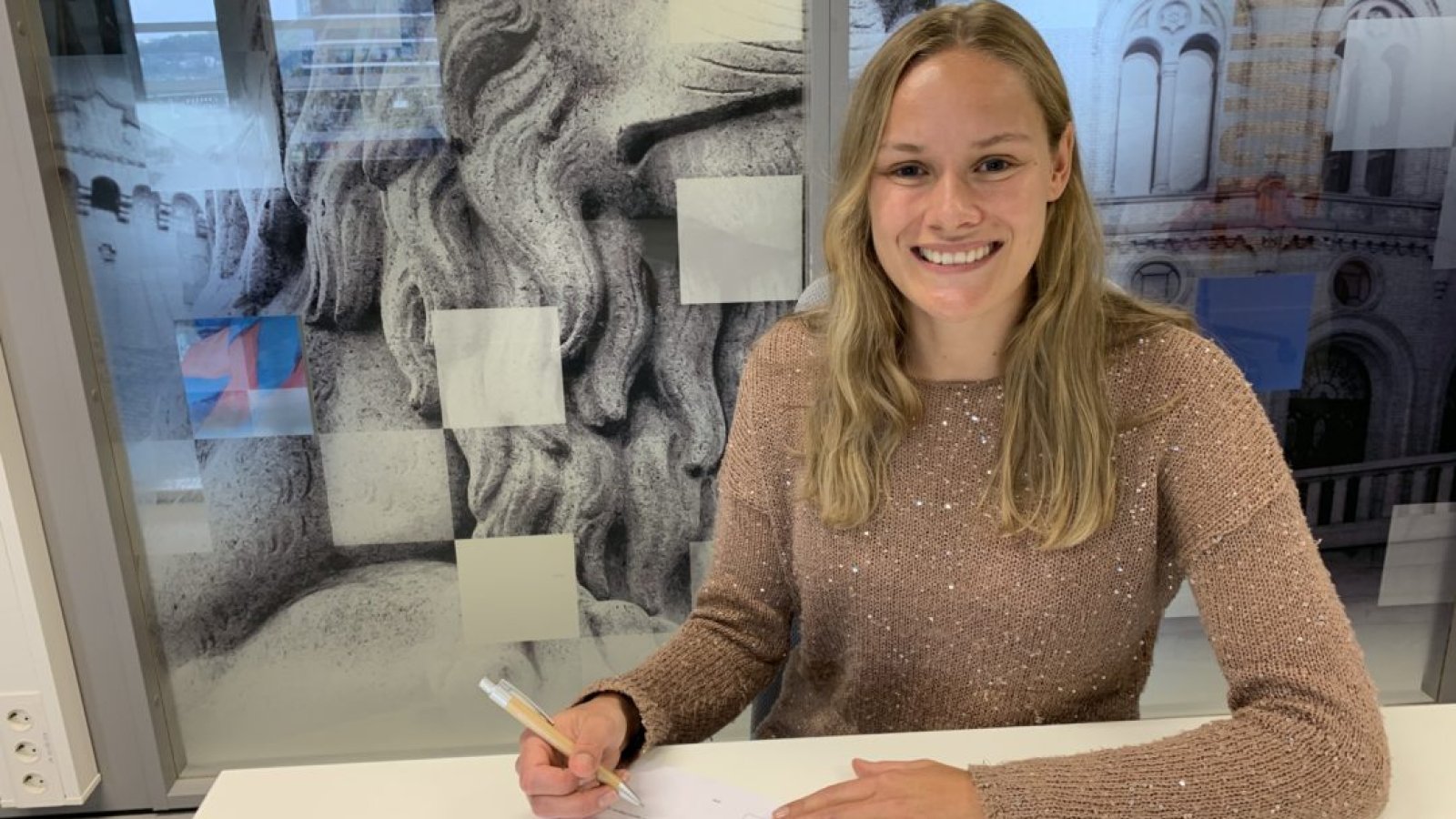 Andrine Tomter er med til 2021. Foto: Vålerenga Fotball