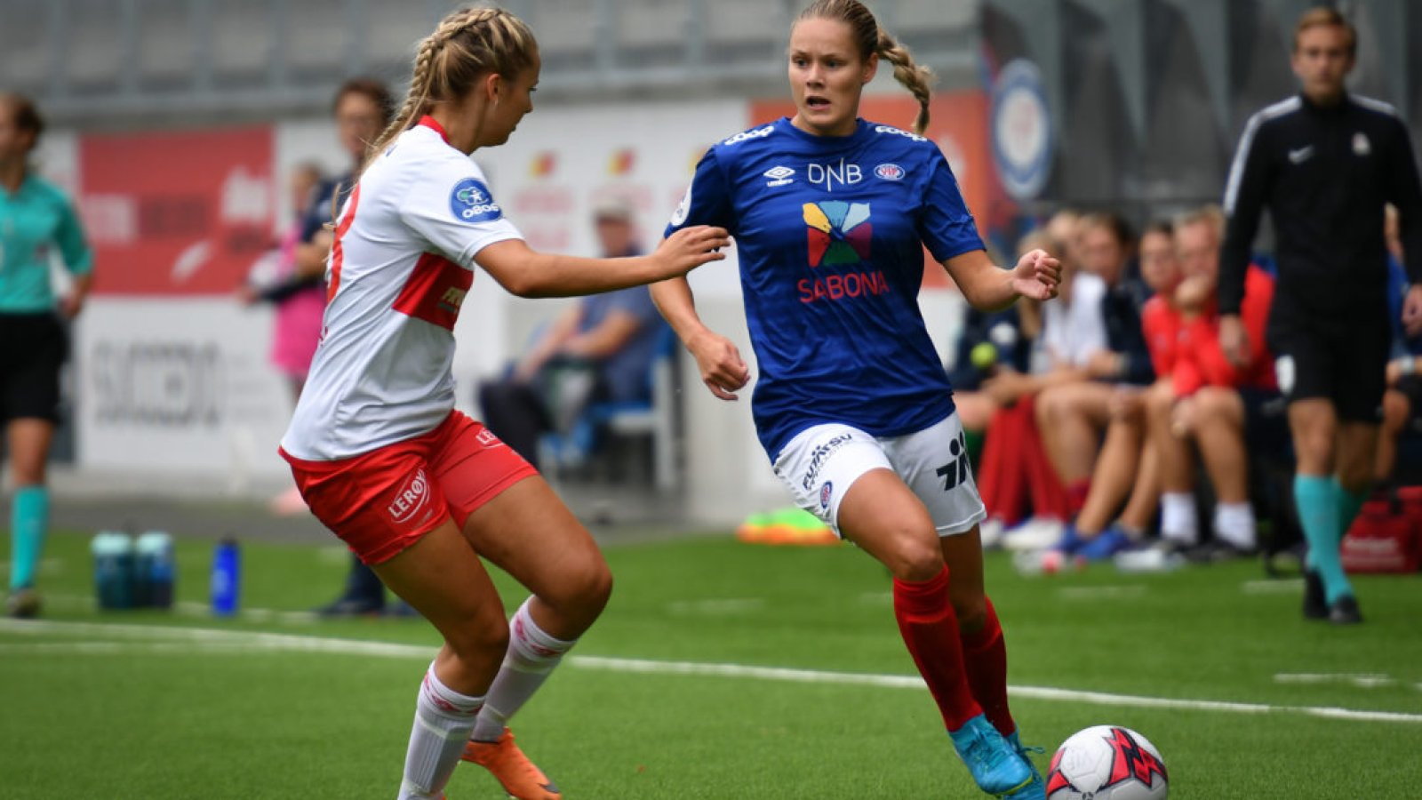 Andrine Tomter, her i aksjon mot Sandviken, må belage seg på en ankeloperasjon. Foto: Morten M. Larød