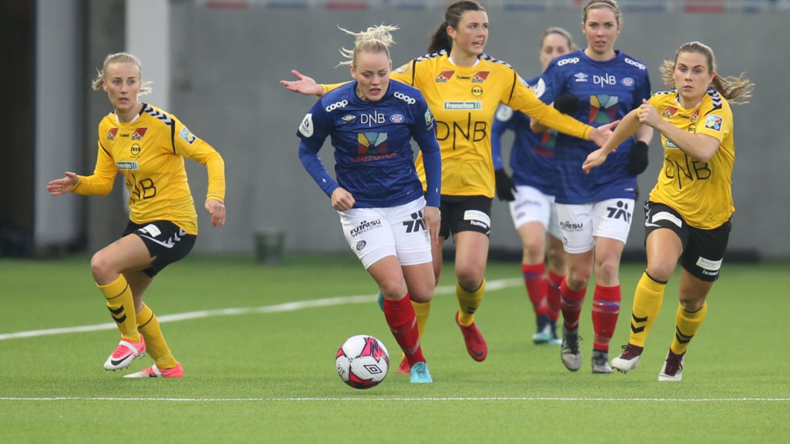 Bilde fra 1. runde mot LSK i Toppserien - 24.03.2018. Foto: Eivind Hauger