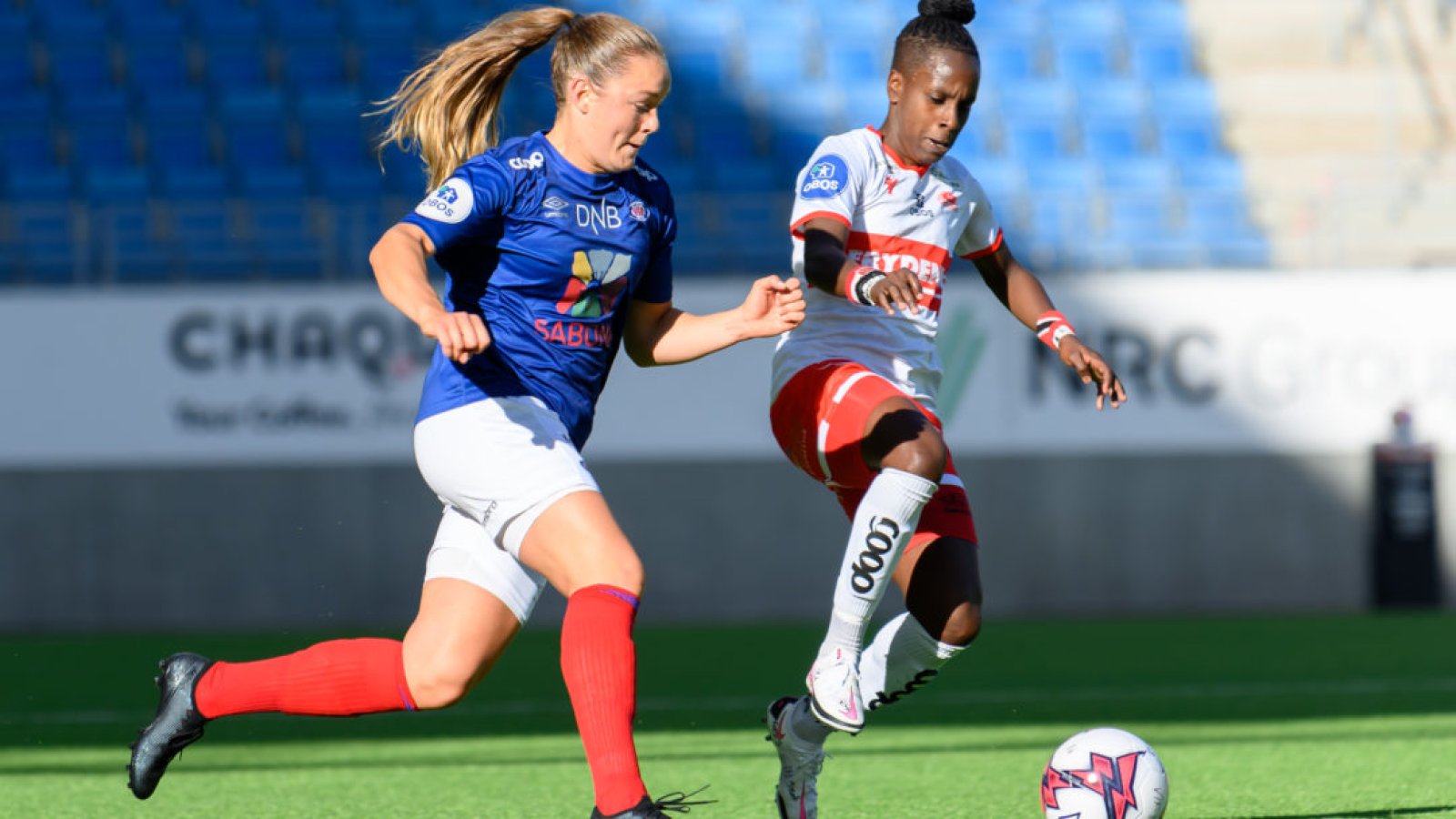 Formspiller Janni Thomsen i aksjon mot Sandvikens Cordner i 2020. Foto: Morten Mitchell Larød / SPORTFOTO