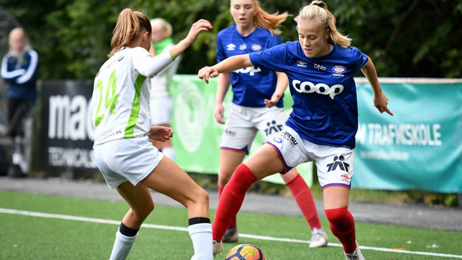 Emilie Østerås i aksjon for J19 mot ØHIl i fjor. Foto: Morten M. Larød