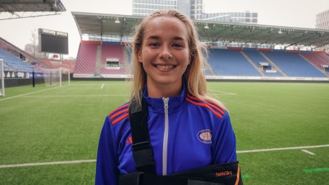 Ronja Arnesen har signert for tre nye år i Vålerenga!